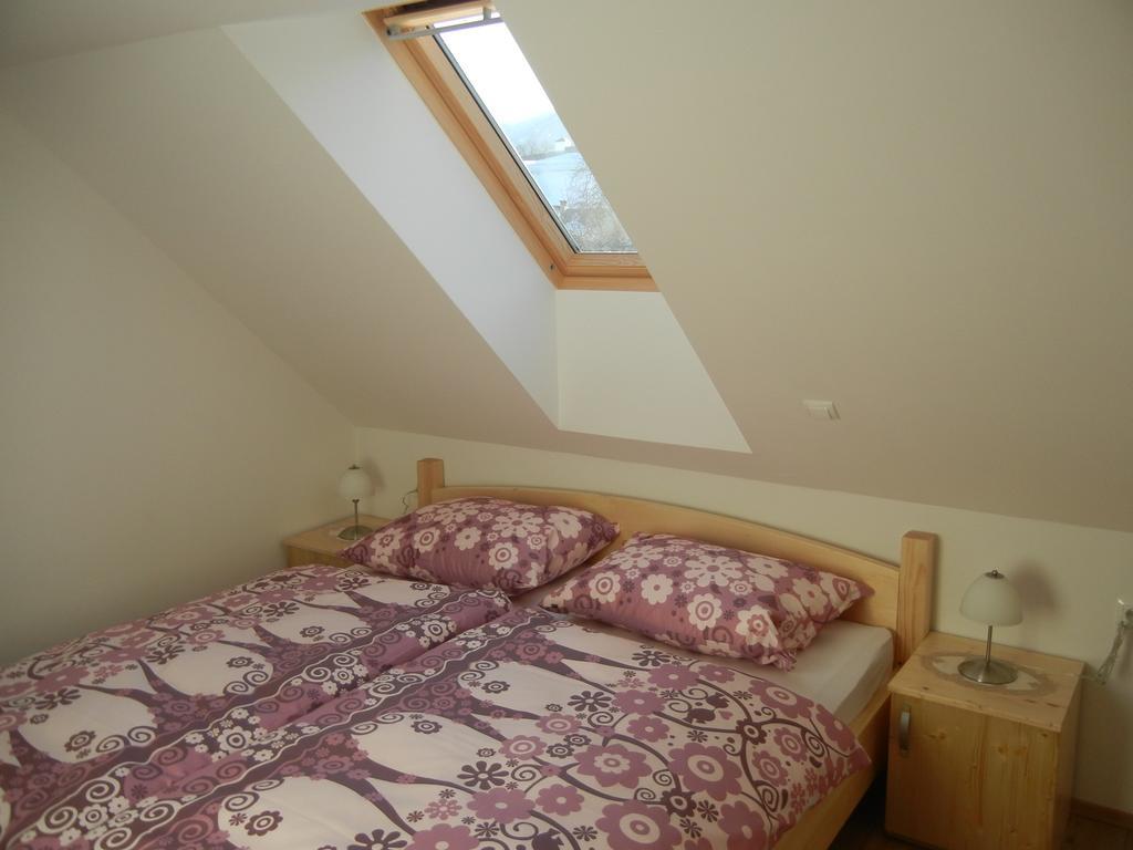 Guesthouse Macesen Сподня-Сорица Номер фото