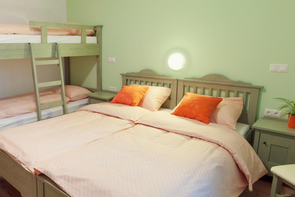 Guesthouse Macesen Сподня-Сорица Номер фото